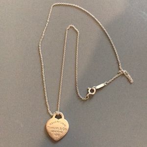 Authentic Tiffany Heart necklace 16”